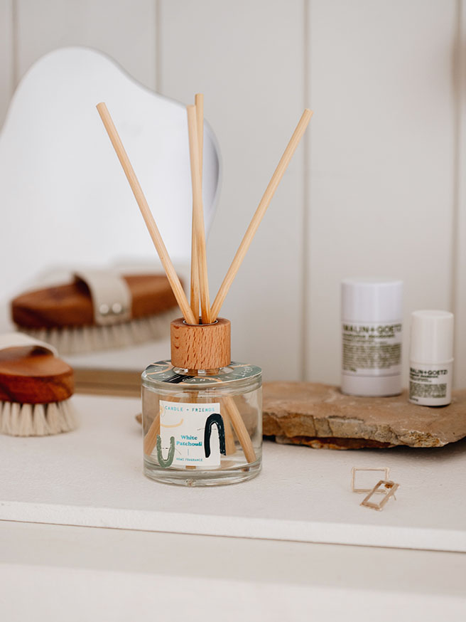 Candle + Friends No 4 White Patchouli Çubuklu Oda Kokusu — görsel 1