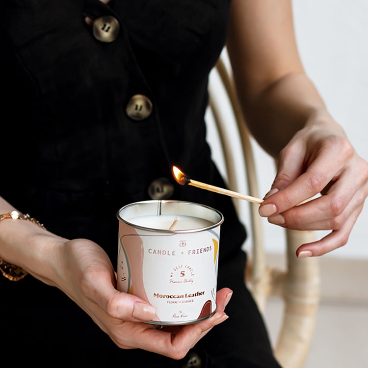 Candle + Friends No 5 Moroccan Leather Teneke Mum — görsel 3